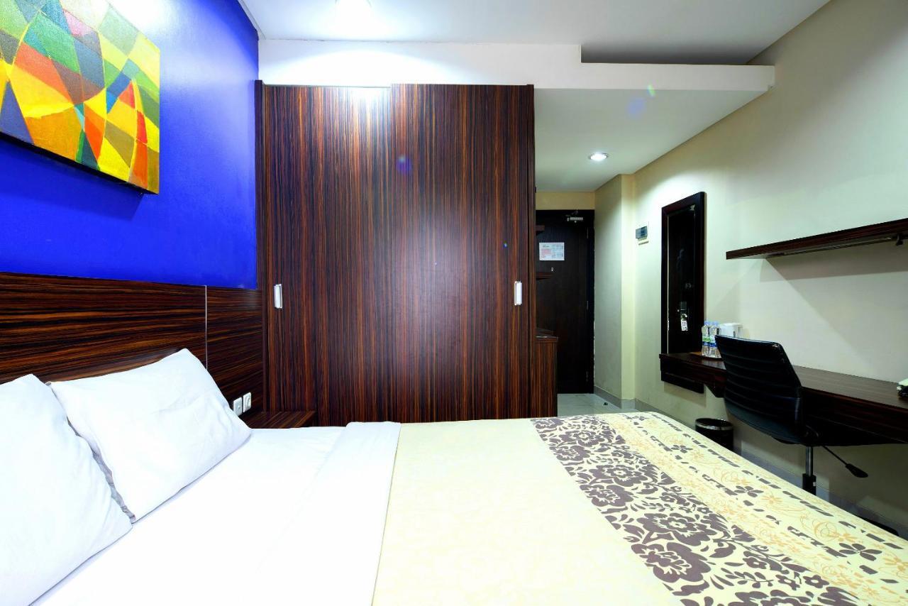 Hotel Prasada Mansion Sudirman Yakarta Exterior foto