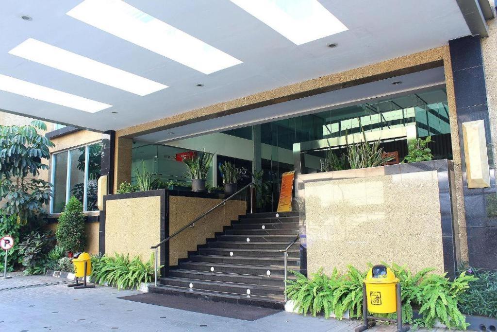 Hotel Prasada Mansion Sudirman Yakarta Exterior foto